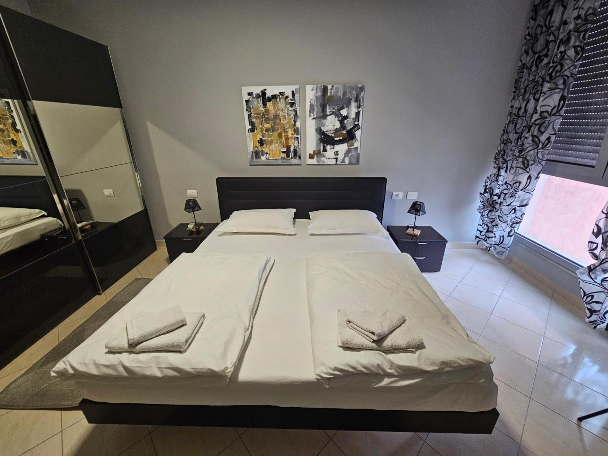 Tirana Center Apartment 12 Bagian luar foto